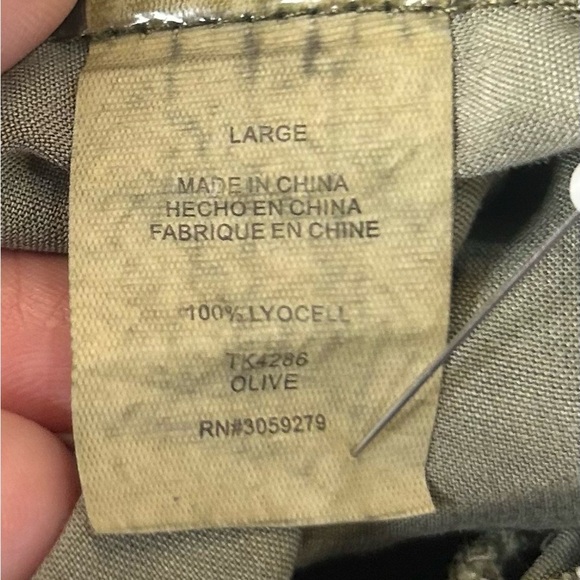 Thread & Supply Olive Green Shirt Dress. Size Large. Perfect for FALL!! - Picture 4 of 10